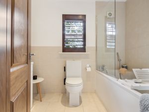 Photo 30- click for photo gallery